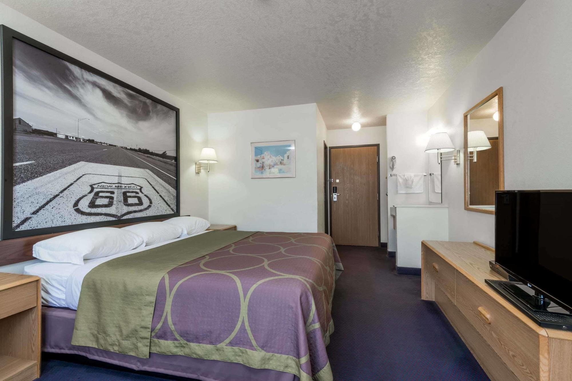 ซูเปอร์ 8 บาย วินด์แฮม เบอร์นาลิลโล Hotel ภายนอก รูปภาพ